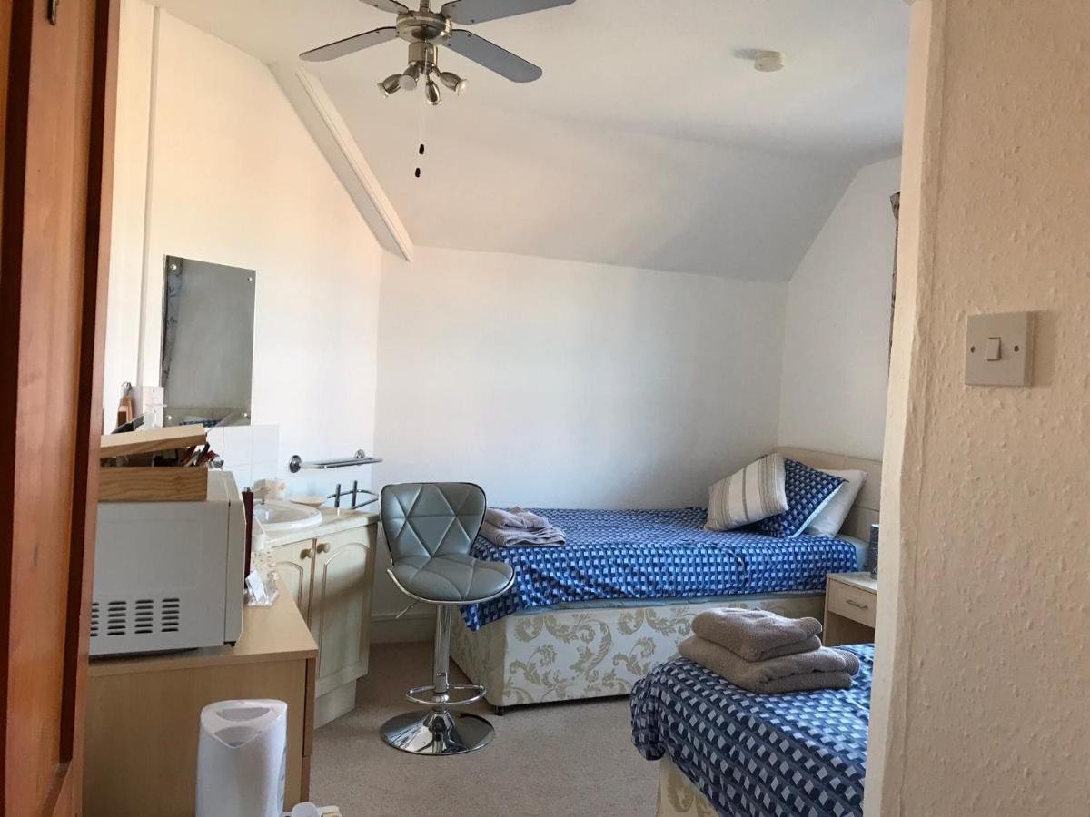Budget Twin Room
